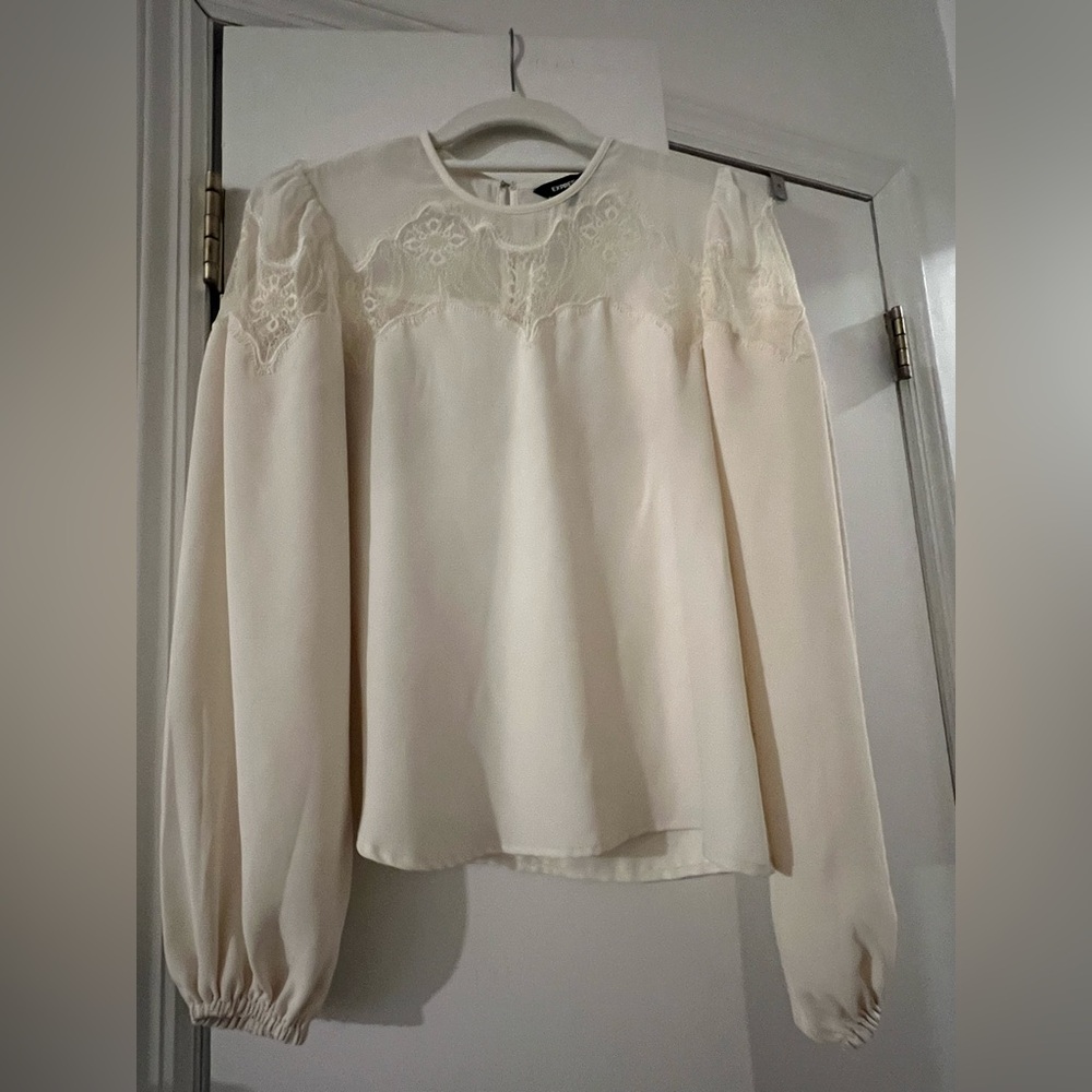 Cream colored lace detail Express blouse